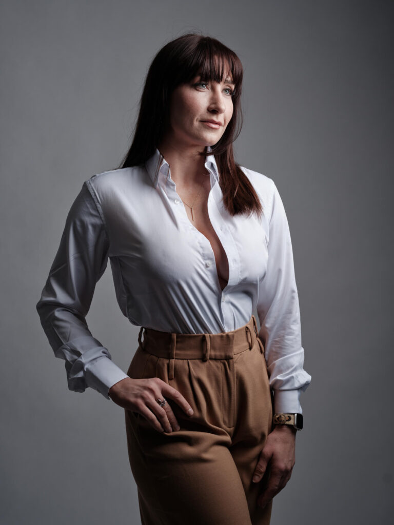 sesja zdjęciowa przy użyciu modyfikatorów światła dla Profoto B10X