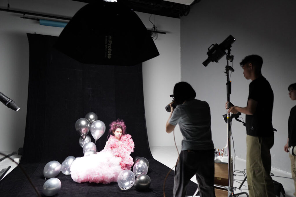 Sesja zdjęciowa z użyciem lamp Profoto B20 i B30